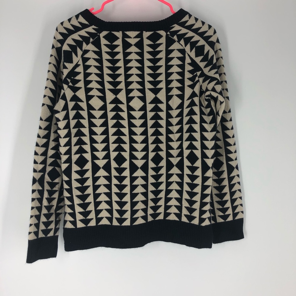 Pink Rose Sweater - Picture 4 of 4